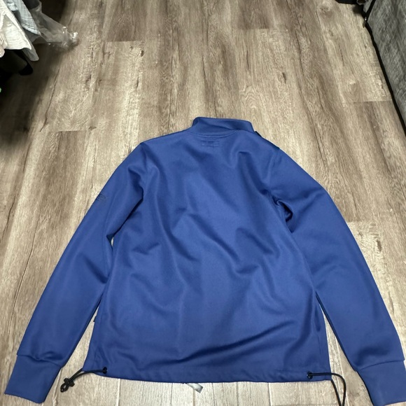 Sweater - Picture 2 of 7